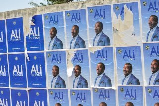 Portrait du président gabonais déchu Ali Bongo à Libreville.